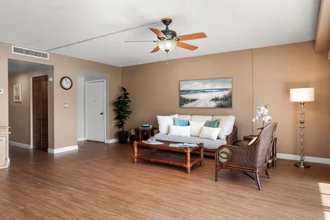 $440,000 | 75-5719 Alii Drive, Unit 208, Kailua-Kona, HI 96740