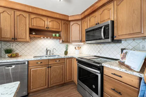 $440,000 | 75-5719 Alii Drive, Unit 208, Kailua-Kona, HI 96740