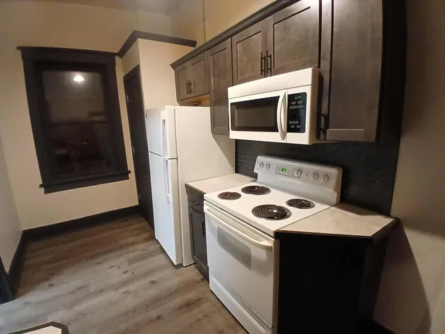 $950 | 1818 4th Street, Unit 2, Peru, IL 61354