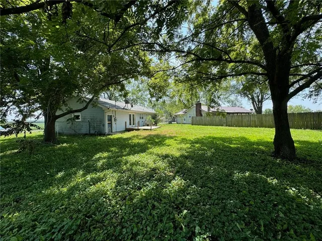 $154,000 | 209 East Walnut Street, Cleveland, MO 64734