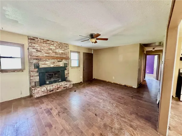 $153,000 | 209 East Walnut Street, Cleveland, MO 64734