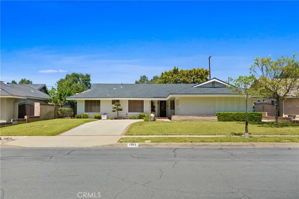 $939,900 | 1303 East Greenhaven Street, San Dimas, CA 91773