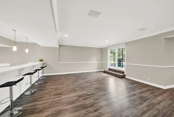 $2,349,000 | 5 South Meadow Court, South Barrington, IL 60010