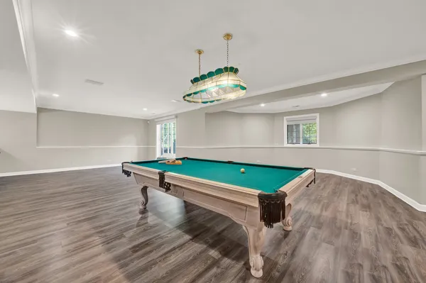 $2,349,000 | 5 South Meadow Court, South Barrington, IL 60010