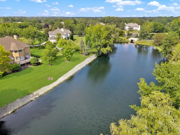 $2,349,000 | 5 South Meadow Court, South Barrington, IL 60010