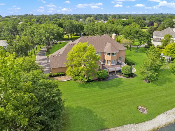 $2,349,000 | 5 South Meadow Court, South Barrington, IL 60010