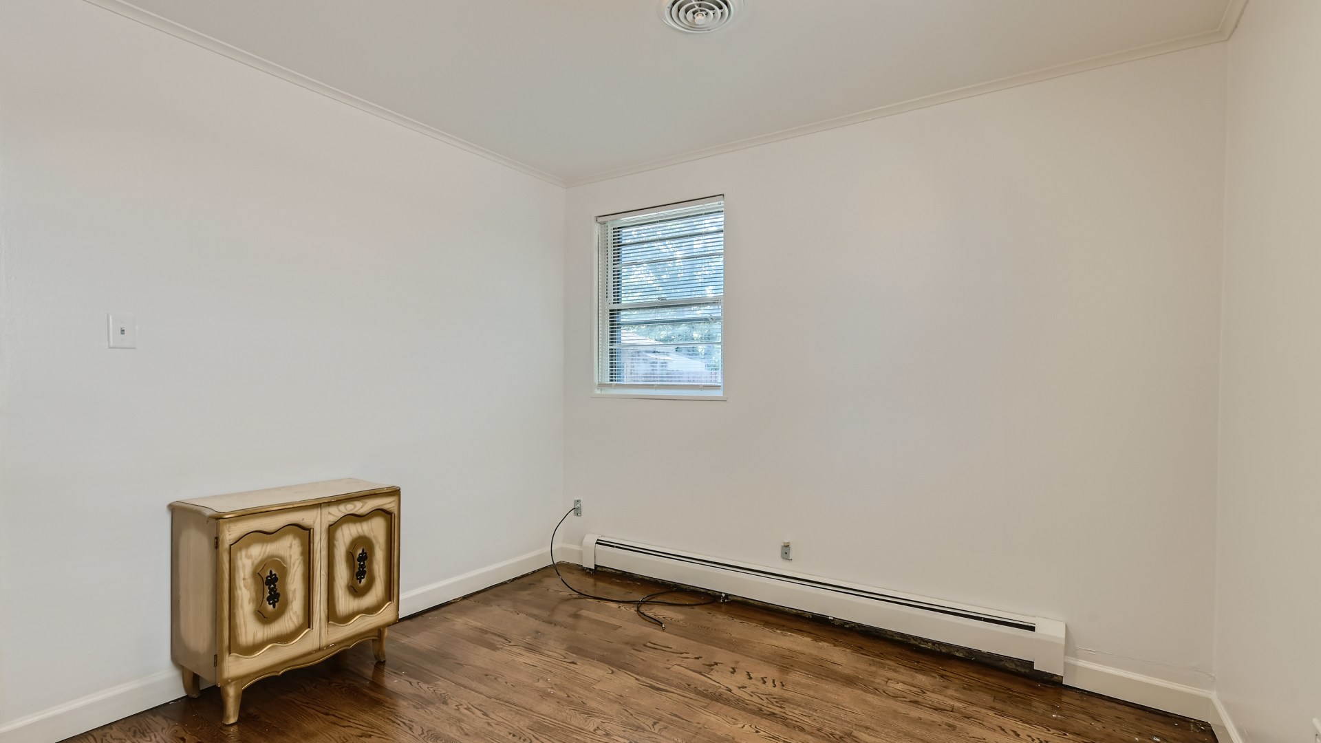 10718 South Pulaski Road Oak Lawn, IL 60453 - Photo 21 of 28 a view of an empty room and window