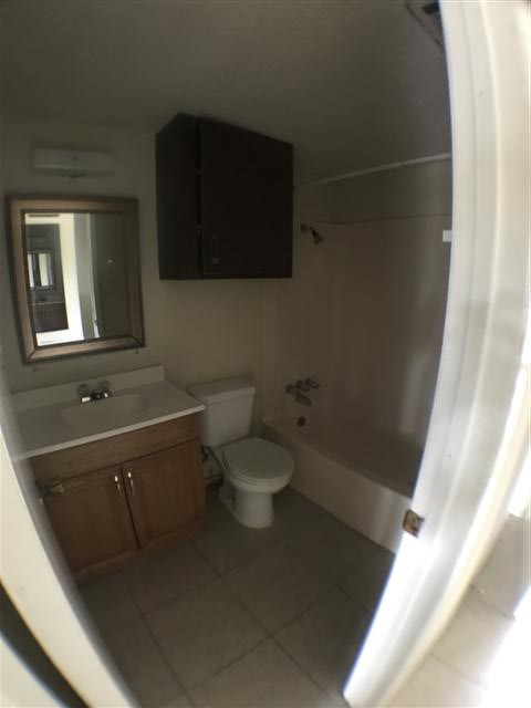 630 Maiden Lane, Unit G Austin, TX 78705 - Photo 4 of 9