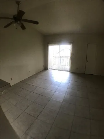 $750 | 630 Maiden Lane, Unit G, Austin, TX 78705