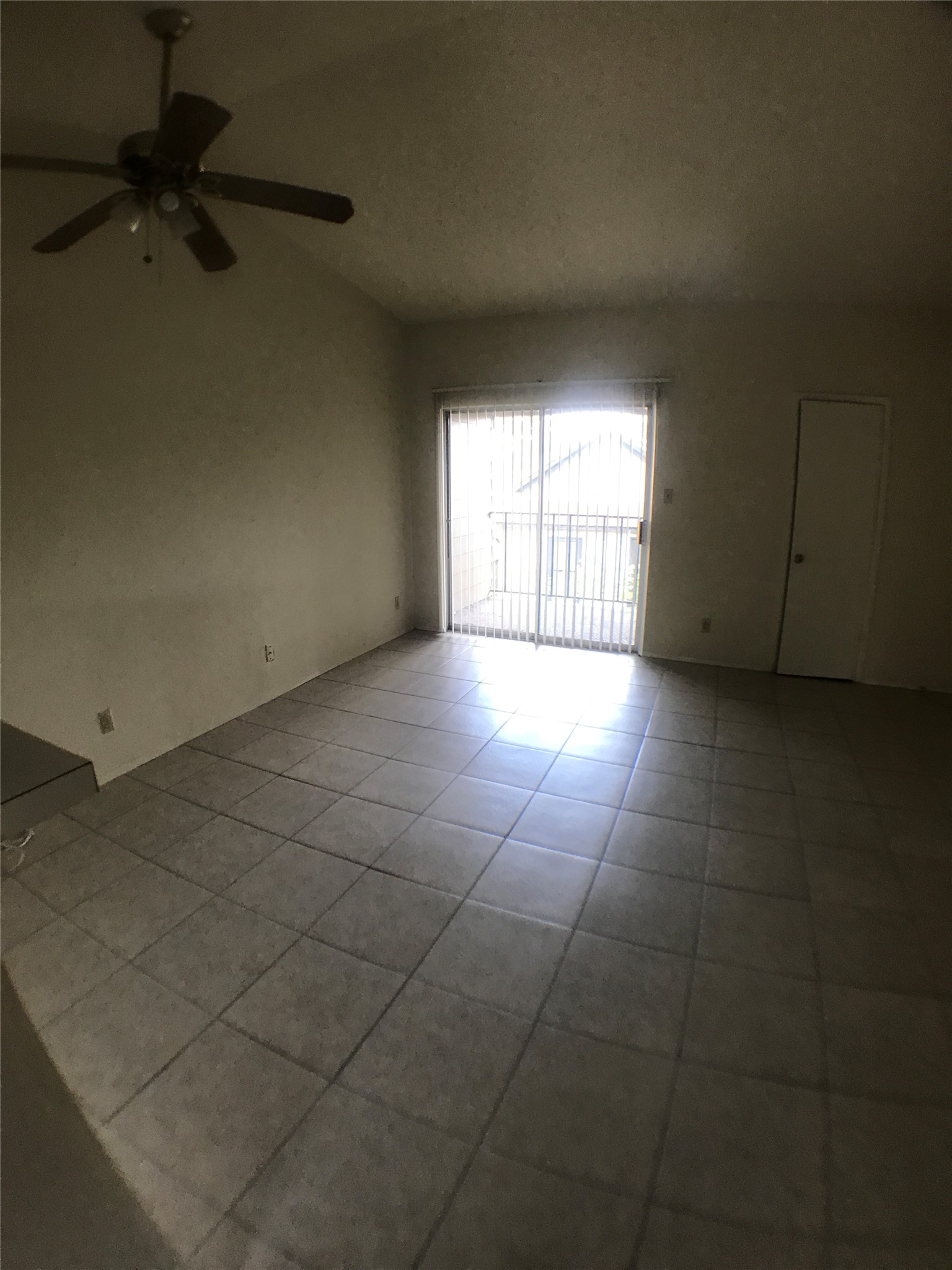 630 Maiden Lane, Unit G Austin, TX 78705 - Photo 5 of 9
