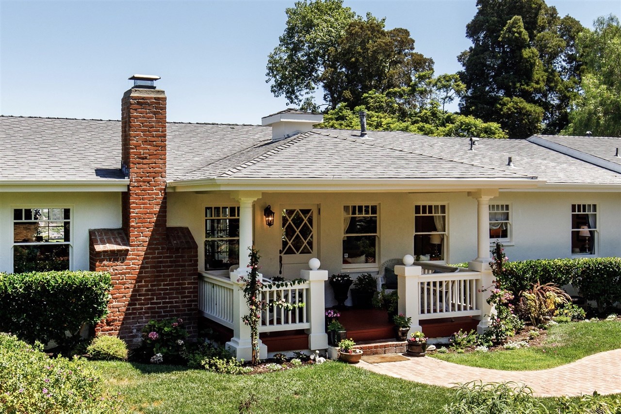 1497 Crest Drive Encinitas, CA 92024 - Photo 5 of 25