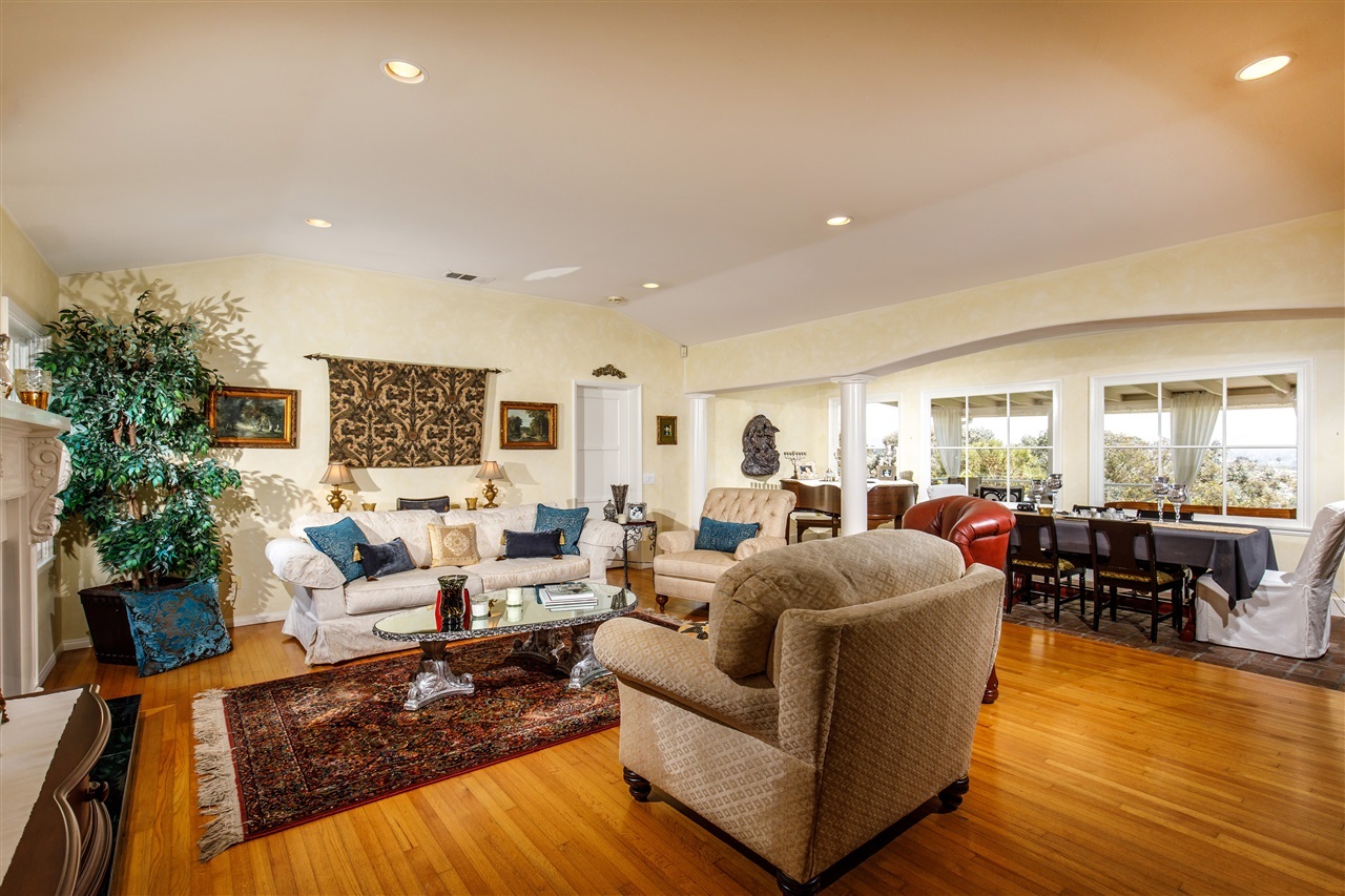 1497 Crest Drive Encinitas, CA 92024 - Photo 7 of 25