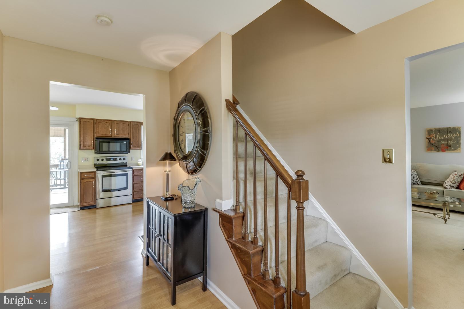 15 Stratton Circle Elkton, MD 21921 - Photo 4 of 37 Foyer looking thru to screen porch