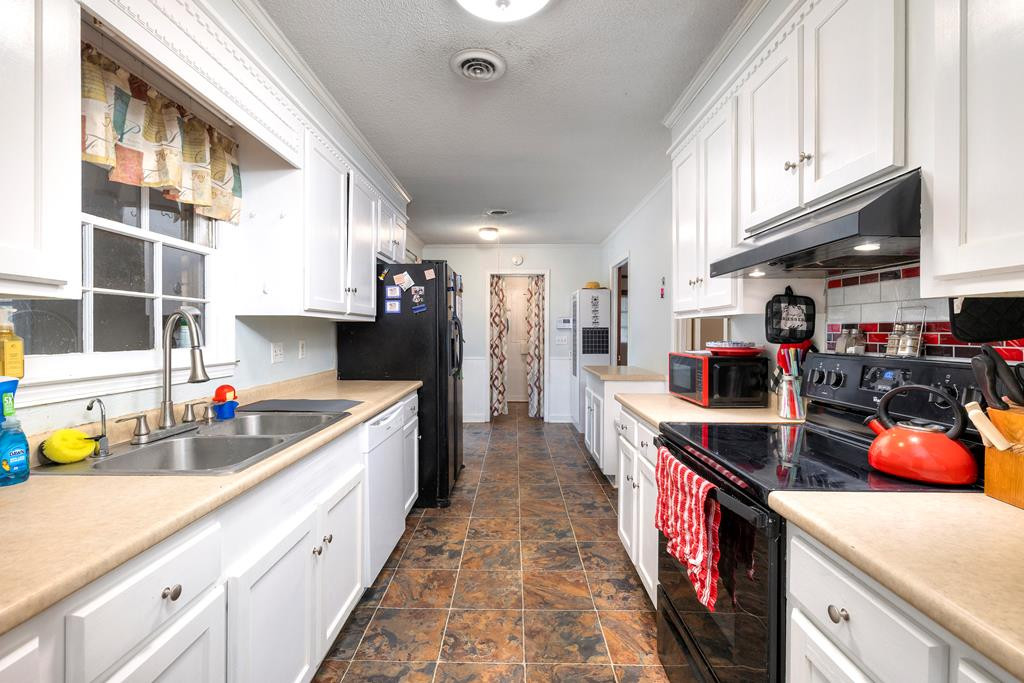 707 West Hampton Avenue Sumter, SC 29150 - Photo 26 of 46