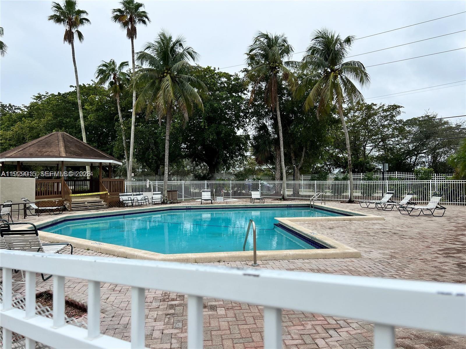 665 Southwest 113th Way, Unit 665 Pembroke Pines, FL 33025 - Photo 19 of 19