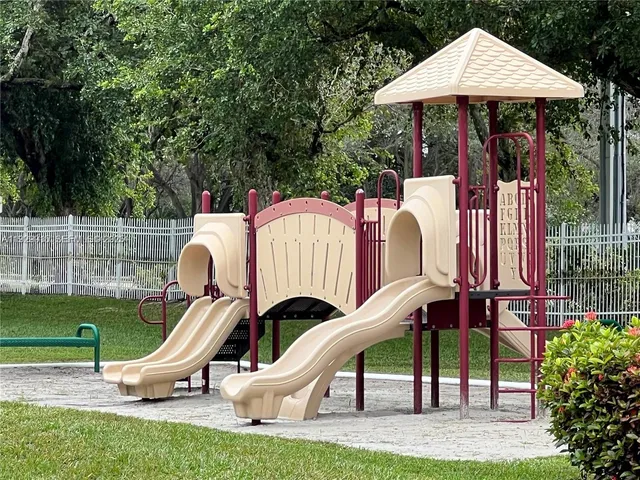 $1,850 | 665 Southwest 113th Way, Unit 665, Pembroke Pines, FL 33025