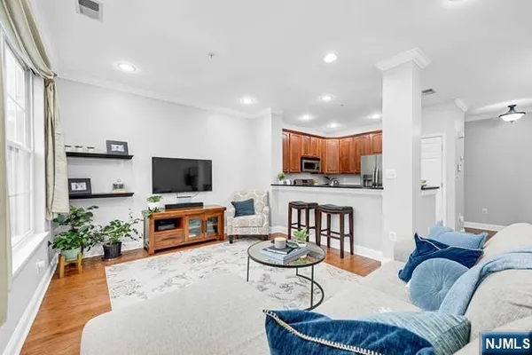 $3,500 | 106 Rock Creek Drive, Unit T211, Clifton, NJ 07014