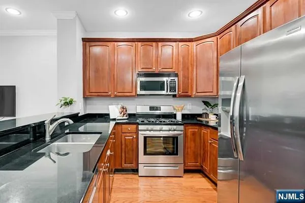 $3,500 | 106 Rock Creek Drive, Unit T211, Clifton, NJ 07014