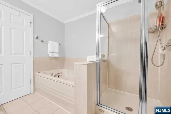 $3,500 | 106 Rock Creek Drive, Unit T211, Clifton, NJ 07014