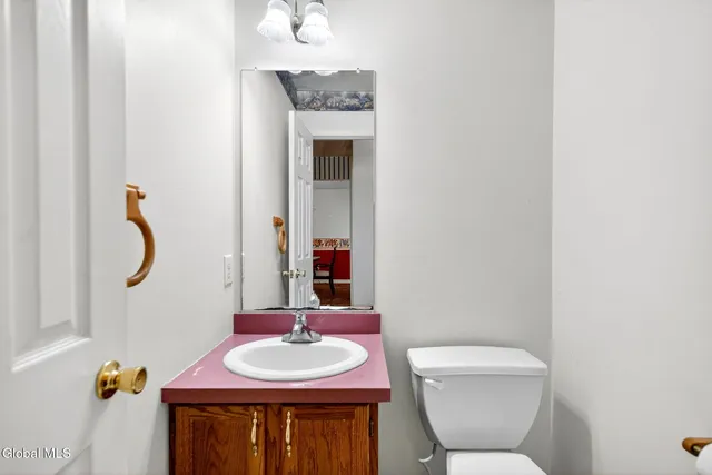 $579,900 | 31 Torrey Pines, Clifton Park, NY 12065