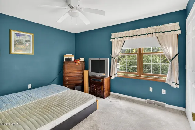 $579,900 | 31 Torrey Pines, Clifton Park, NY 12065