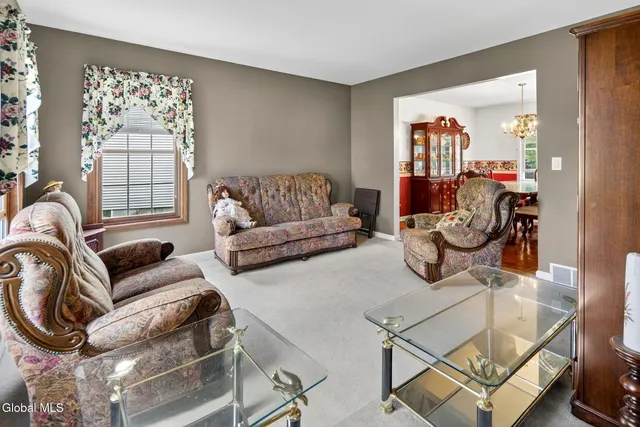 $579,900 | 31 Torrey Pines, Clifton Park, NY 12065