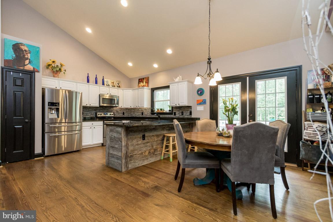 10115 Alum Springs Road Culpeper, VA 22701 - Photo 10 of 30 Kitchen