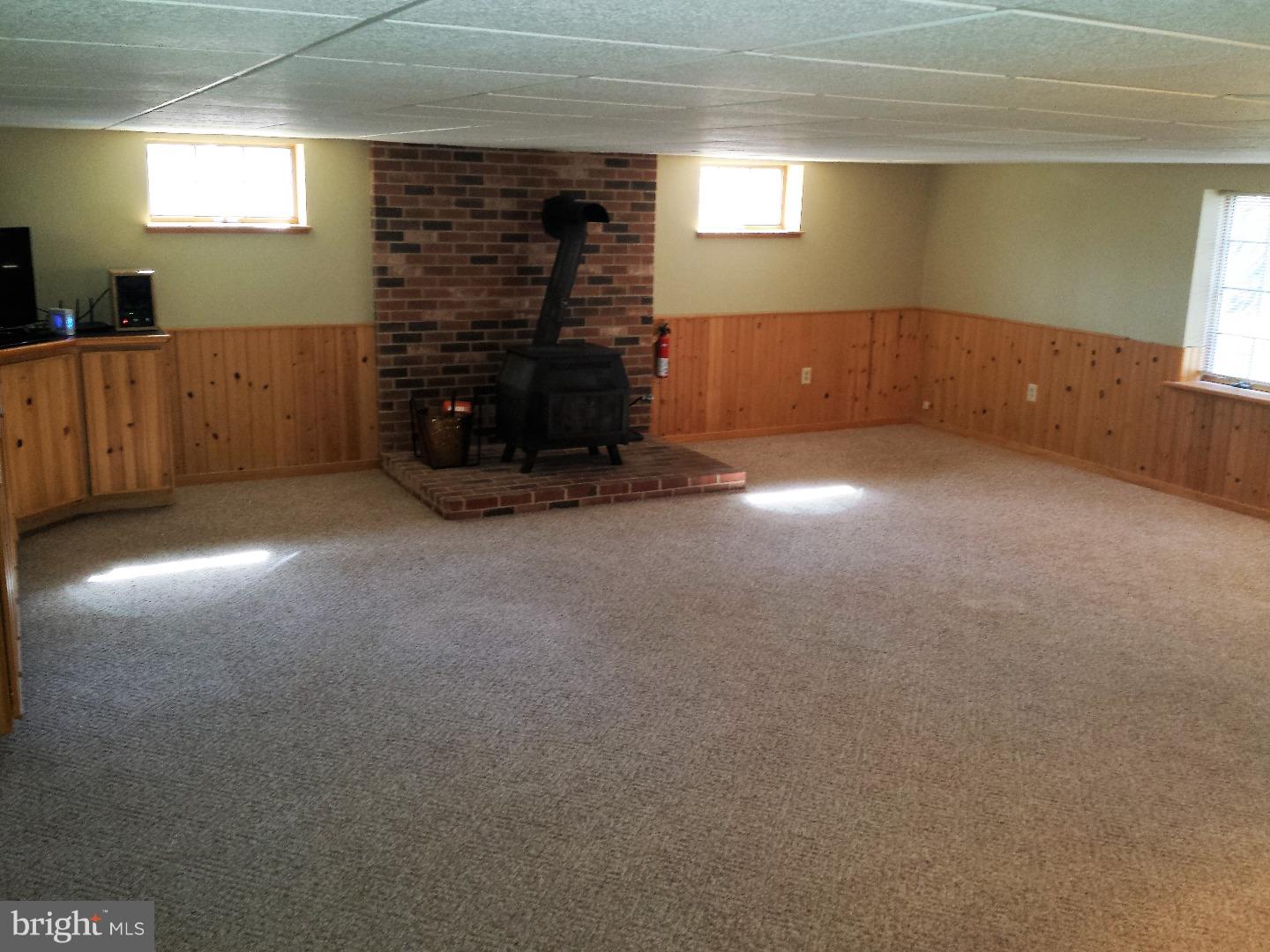 1420 Deacon Road Hainesport, NJ 08036 - Photo 10 of 21 Family Room