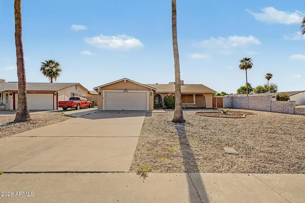 $369,999 | 18034 North 55th Avenue, Glendale, AZ 85308