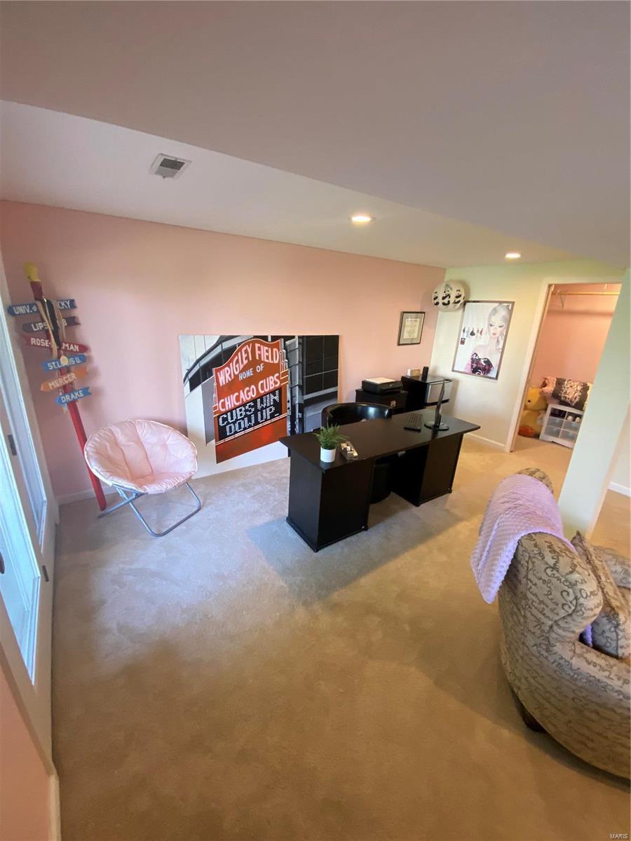 736 Ridgeview Cir Lane Ballwin, MO 63021 - Photo 19 of 36 Gallery Image 19