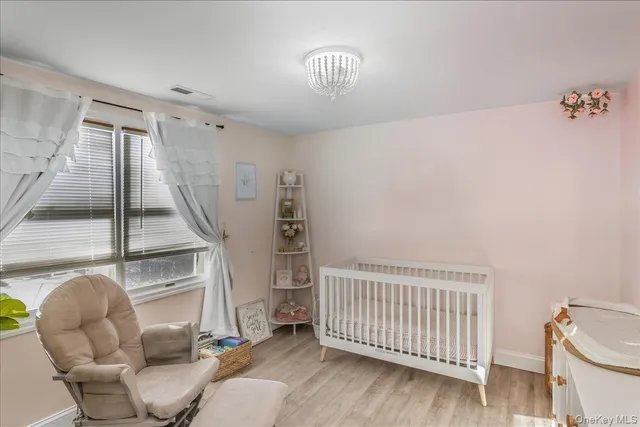 $799,000 | 815 South 4th Street, Lindenhurst, NY 11757