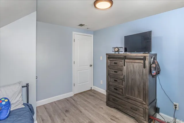 $799,000 | 815 South 4th Street, Lindenhurst, NY 11757