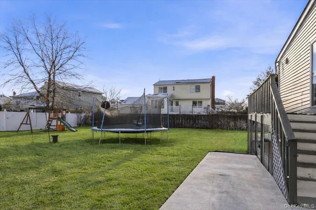 $799,000 | 815 South 4th Street, Lindenhurst, NY 11757