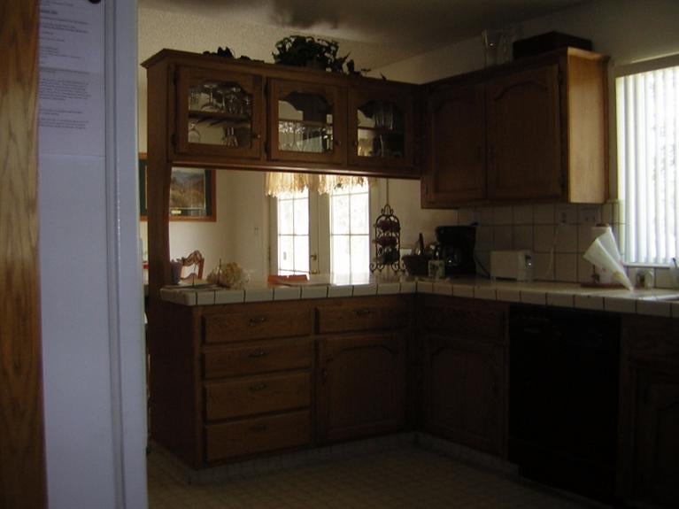 22651 Tree Court Tehachapi, CA 93561 - Photo 17 of 55 Gallery Image 17
