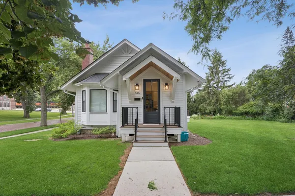 $7,650 | 146 East Maple Street, Hinsdale, IL 60521