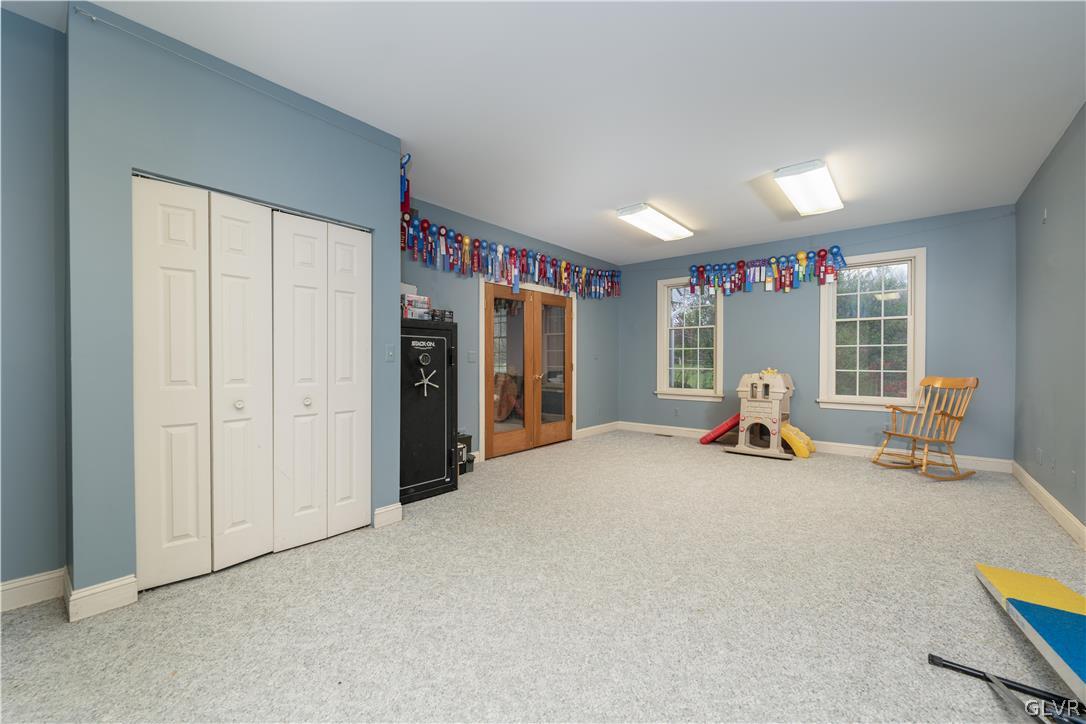 1241 Roundhouse Road Quakertown, PA 18951 - Photo 9 of 44 Flex Room