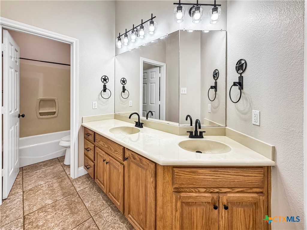 1008 Bosque Ridge Road Crawford, TX 76638 - Photo 26 of 36