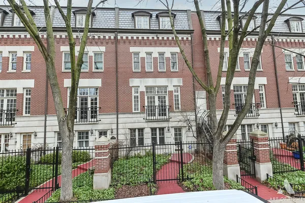 $1,195,000 | 2638 North Southport Avenue, Chicago, IL 60614