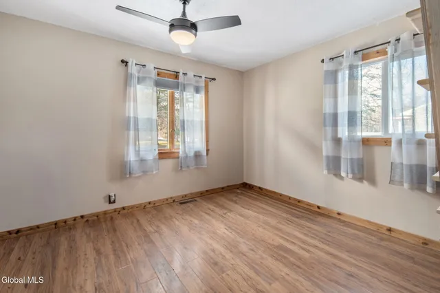 $375,000 | 6110 Johnston Road, Guilderland, NY 12159