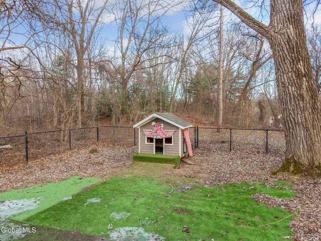 $375,000 | 6110 Johnston Road, Guilderland, NY 12159