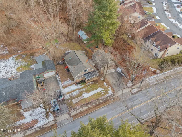 $375,000 | 6110 Johnston Road, Guilderland, NY 12159