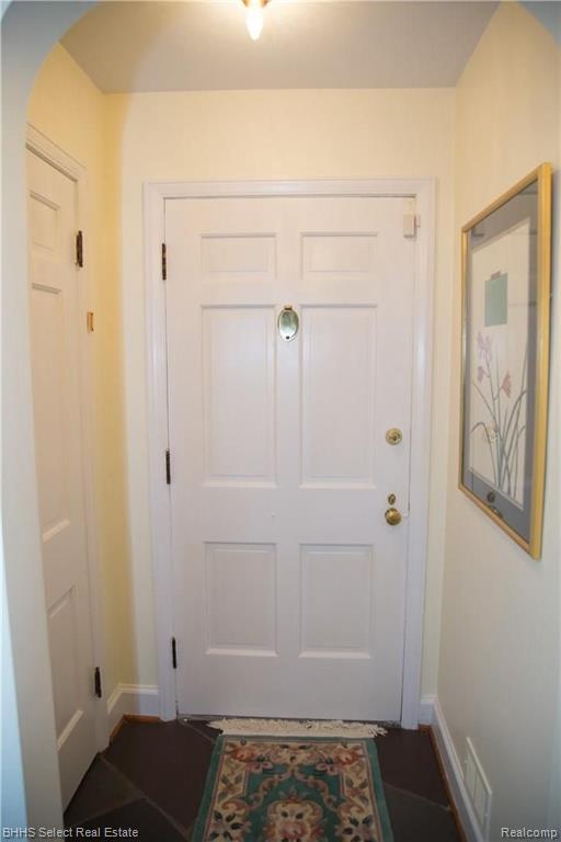 14247 Stahelin Road Detroit, MI 48223 - Photo 2 of 28