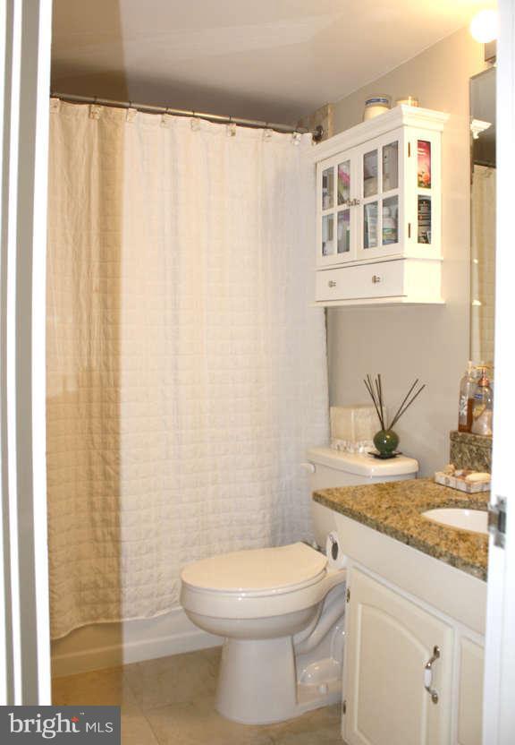 1800 R Street Northwest, Unit 604 Washington, DC 20009 - Photo 10 of 21 Updated Bath