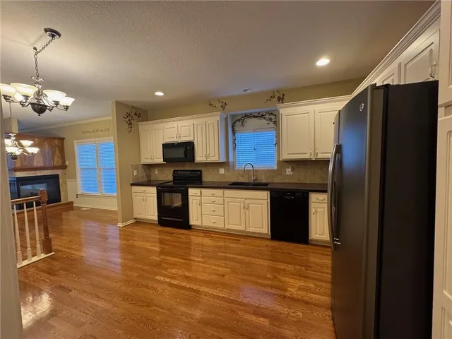 $455,000 | 21928 West 121st Street, Olathe, KS 66061