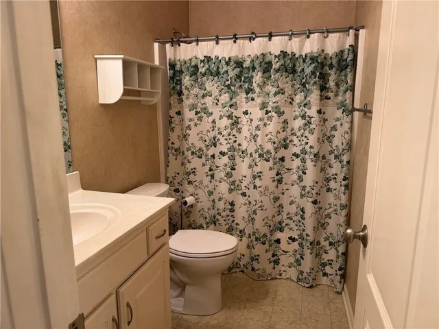 $455,000 | 21928 West 121st Street, Olathe, KS 66061