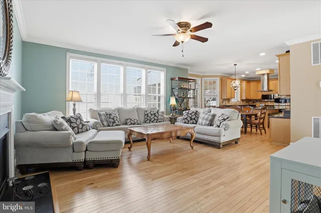 $1,000,000 | 43004 Battery Point Place, Leesburg, VA 20176