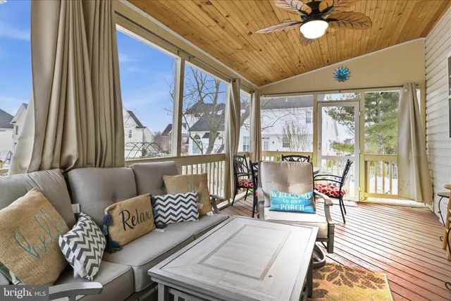 $1,000,000 | 43004 Battery Point Place, Leesburg, VA 20176