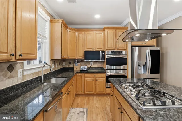 $1,000,000 | 43004 Battery Point Place, Leesburg, VA 20176