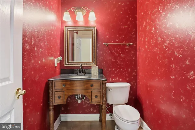 $1,000,000 | 43004 Battery Point Place, Leesburg, VA 20176