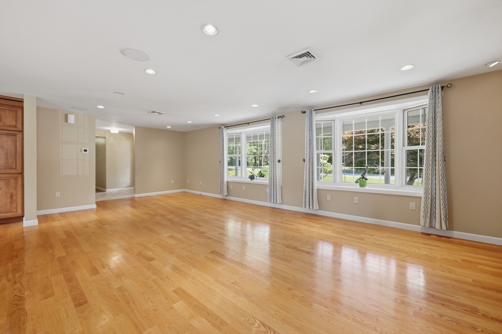 361 County Road Hanson, MA 02341 - Photo 18 of 42 Gallery Image 18